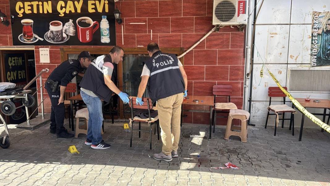 Mağaza çalışanının platonik aşk dehşeti! 1 ölü, 1’i polis 4 yaralı var 5